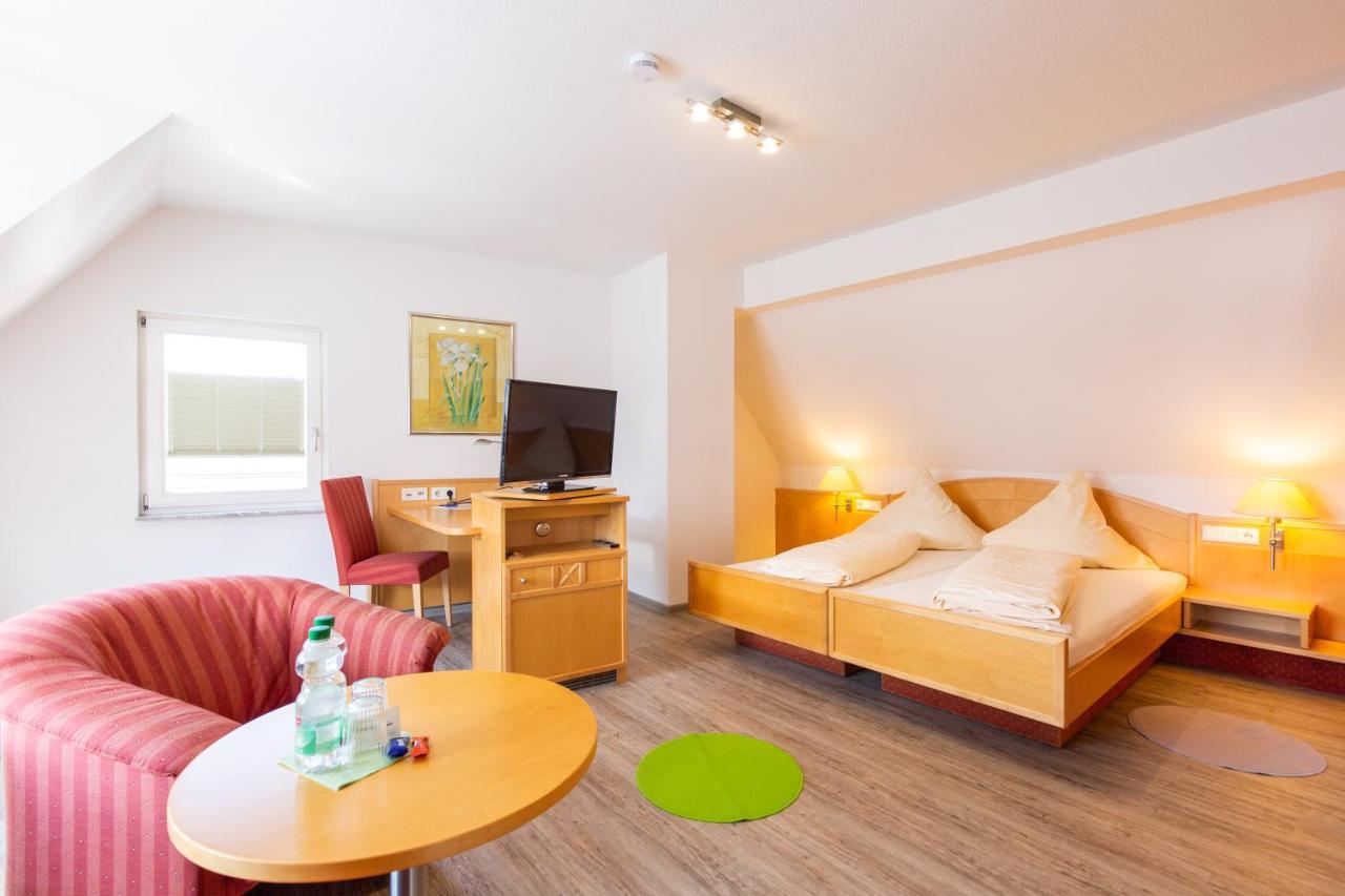 Landgasthof Zur Sonne 아우겐 외부 사진