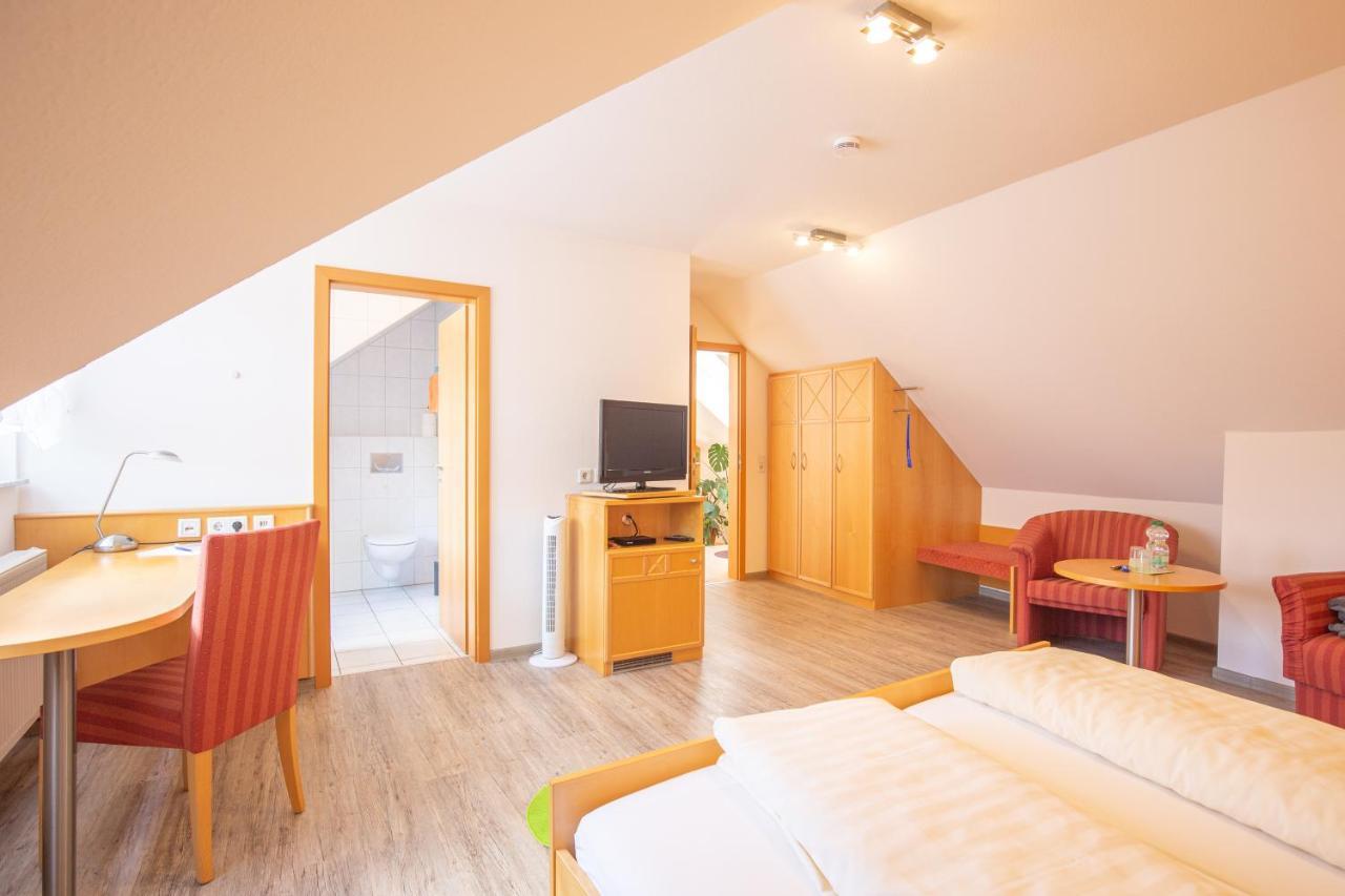 Landgasthof Zur Sonne 아우겐 외부 사진